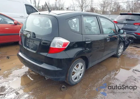 2011 Honda Fit z USA, uszkodzony, nr VIN JHMGE8H32BC023325